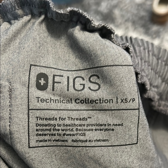 Figs Gray and Blue Sweatpants with Tapered Leg - Picture 7 of 8